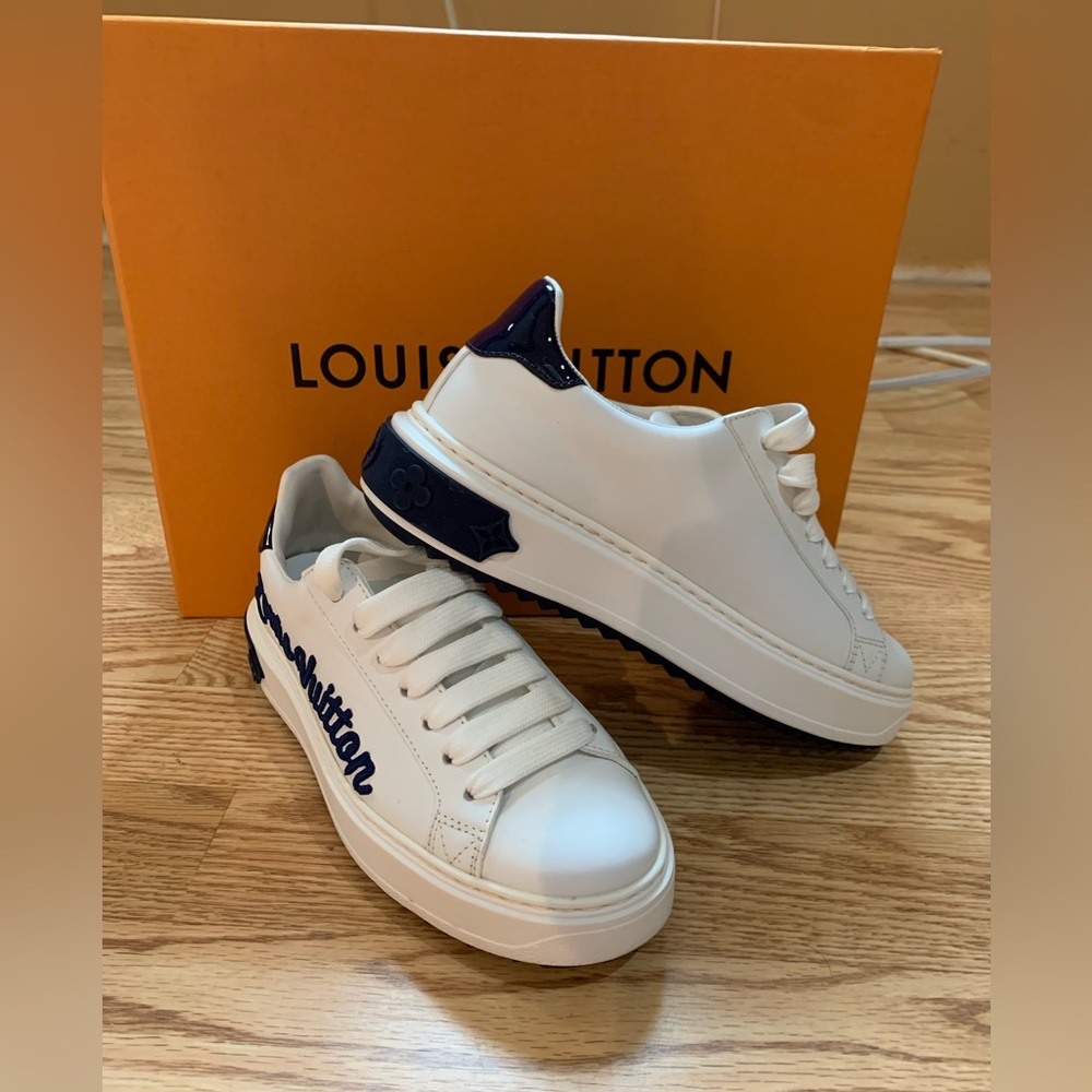 Louis Vuitton Sneakers Size 35 Color White/Navy Blue